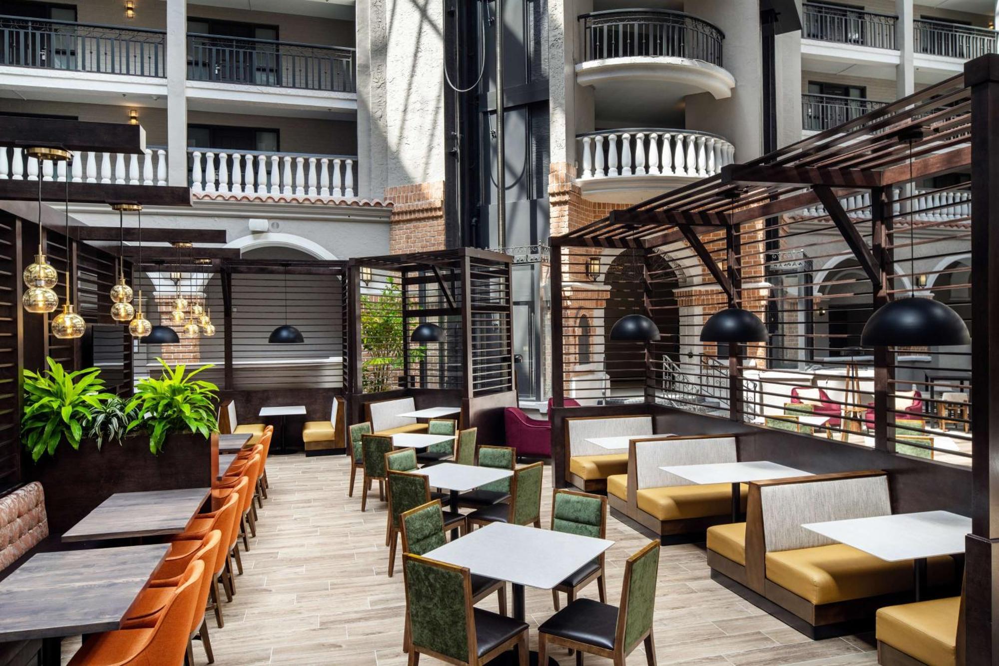 Embassy Suites By Hilton Orlando North Алтамонте Спрингс Екстериор снимка